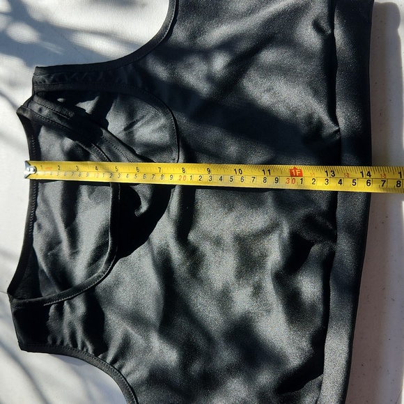 Skirt and crop top ☆ Medium ☆ Black ☆ Fun!  Pleated skirt ☆ Funky Top ☆ Cool 😎 - Picture 13 of 14